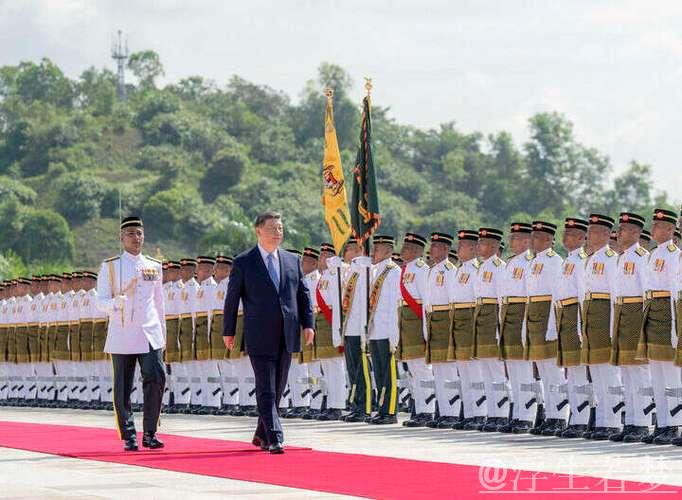 习近平与马来西亚最高元首苏丹·易卜拉欣会晤
